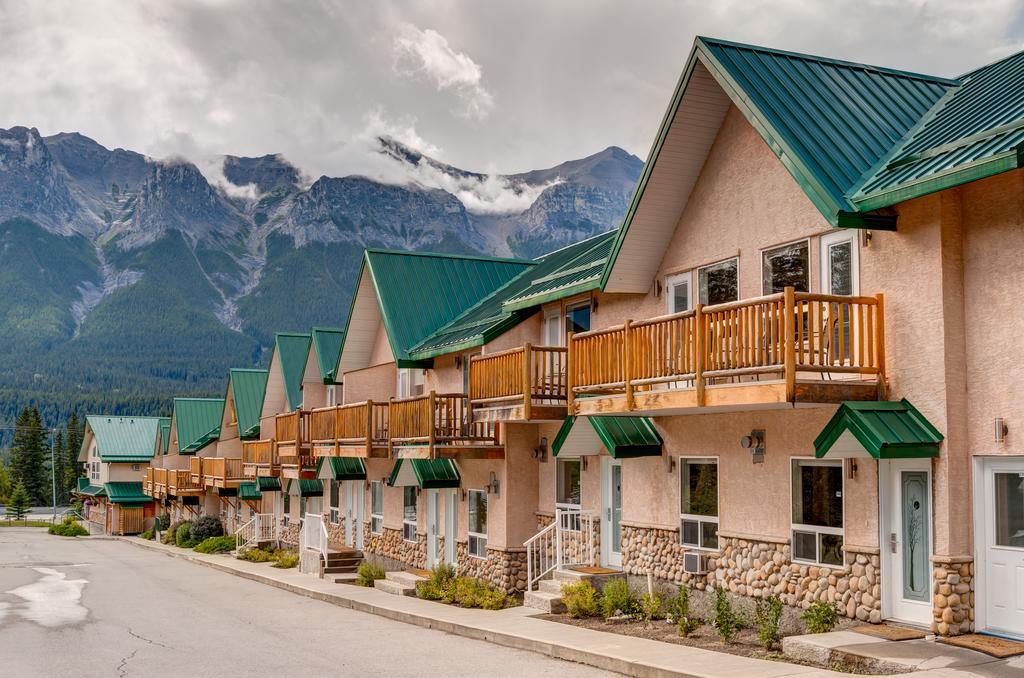 Inn Of The Rockies Canmore Esterno foto
